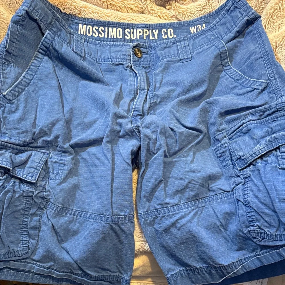 LAST CALL!! Mossimo Supply Co. Classic Blue Men’s Cargo Shorts, 34 - Picture 1 of 3